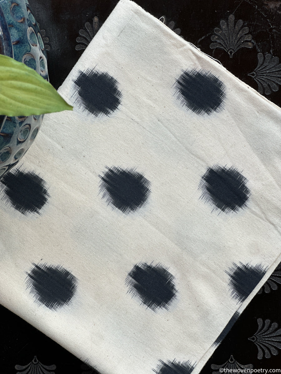 POCHAMPALLY IKAT IVORY AND BLACK COTTON BLOUSE PIECE