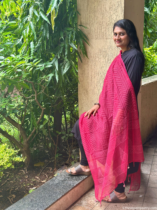 GULAABI SAAZ